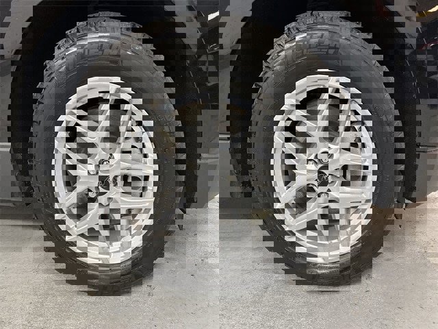 Certified 2024 Ford Edge SEL w/ Convenience Package image 2