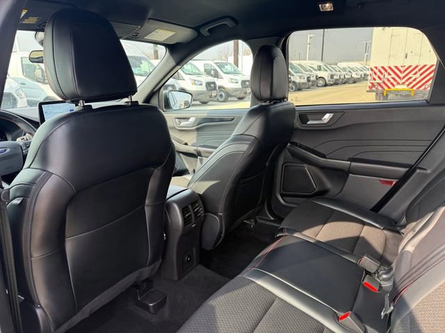 Certified 2025 Ford Escape ST-Line image 11