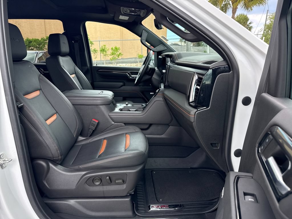 Used 2024 GMC Sierra 2500 AT4 w/ AT4 Premium Plus Package AWD/4WD image 27