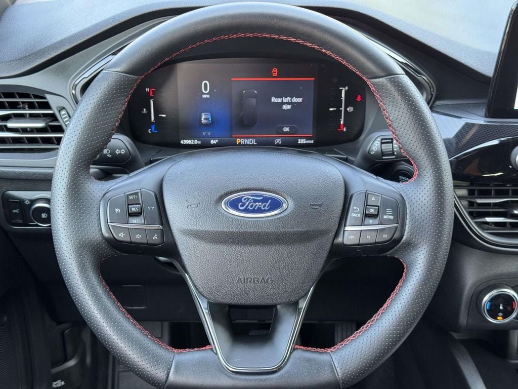 Certified 2025 Ford Escape ST-Line Select AWD/4WD image 11