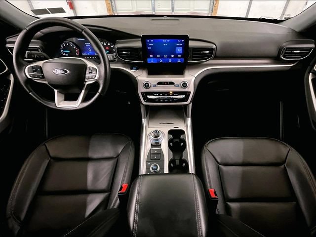 Certified 2023 Ford Explorer XLT w/ Equipment Group 202A AWD/4WD image 14