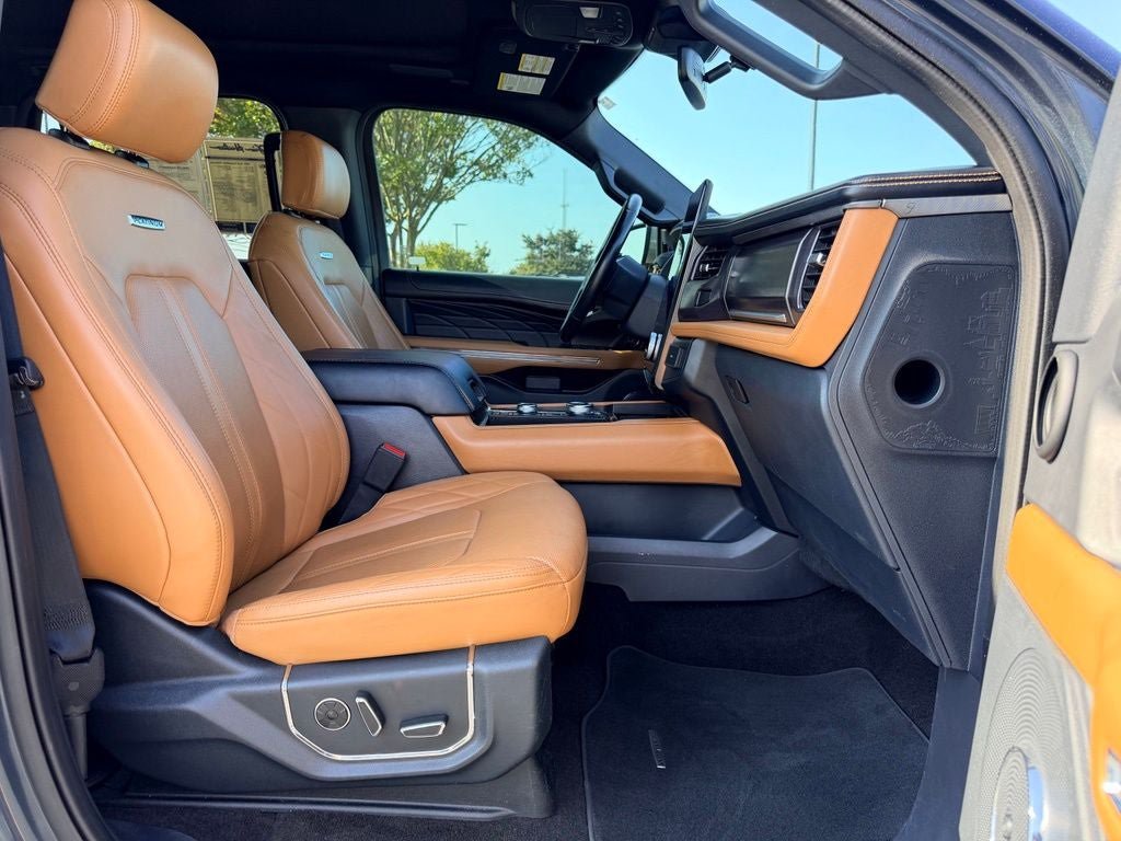 Certified 2022 Ford Expedition Platinum AWD/4WD image 12