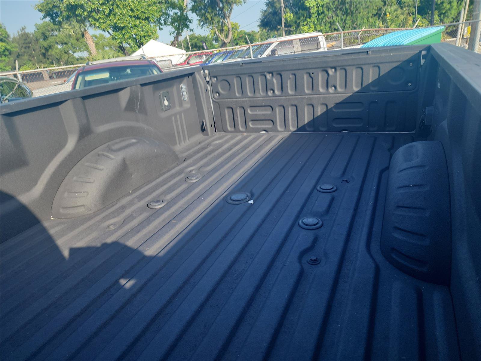 Certified 2019 Ford F450 Platinum w/ Platinum Ultimate Package AWD/4WD image 22