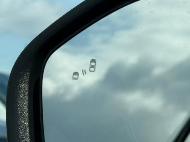 Certified 2022 Ford Explorer XLT w/ Equipment Group 202A image 25