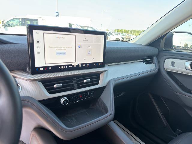 Certified 2025 Ford Explorer Active w/ Active Comfort Package RWD image 11