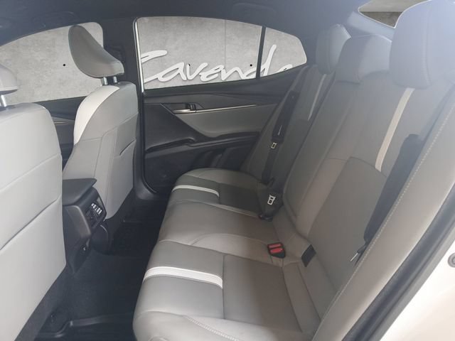Used 2025 Toyota Camry SE FWD image 23