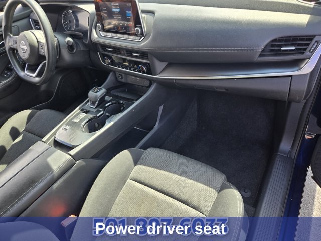 Used 2024 Nissan Rogue SV FWD image 17