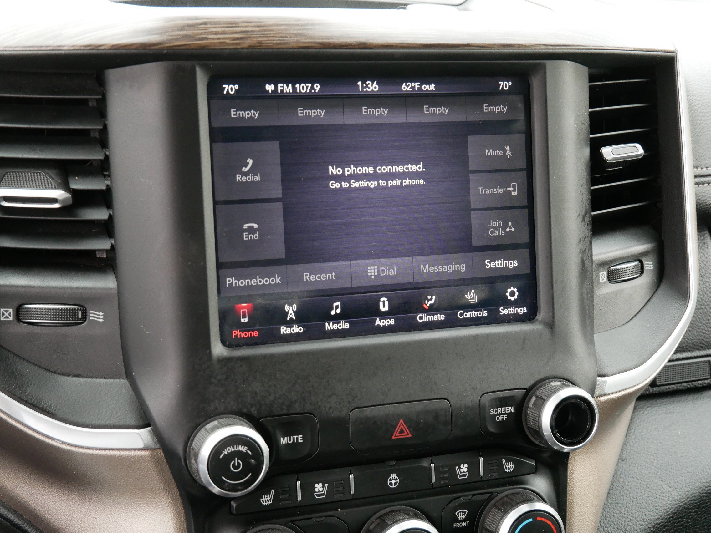 Used 2020 RAM 1500 Laramie AWD/4WD image 22