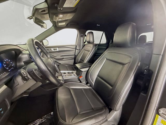 Certified 2020 Ford Explorer XLT w/ Equipment Group 202A image 21