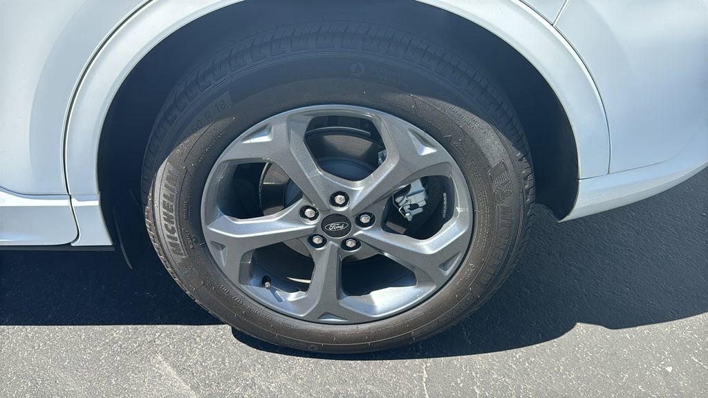 Certified 2023 Ford Escape ST-Line w/ Tech Pack #1 FWD image 9