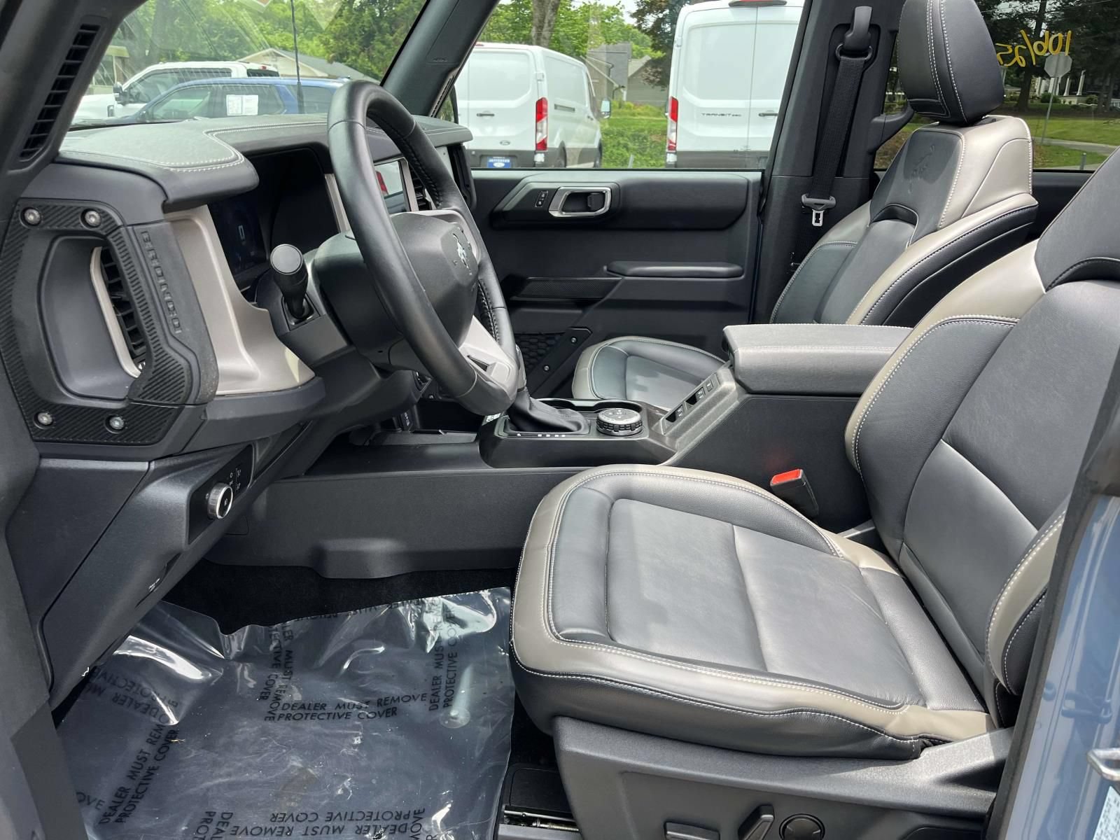 Certified 2025 Ford Bronco Outer Banks AWD/4WD image 14