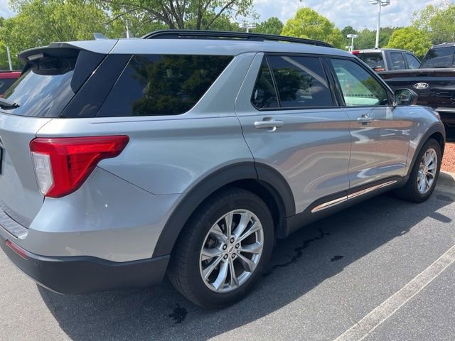 Certified 2020 Ford Explorer XLT w/ Equipment Group 202A RWD image 3