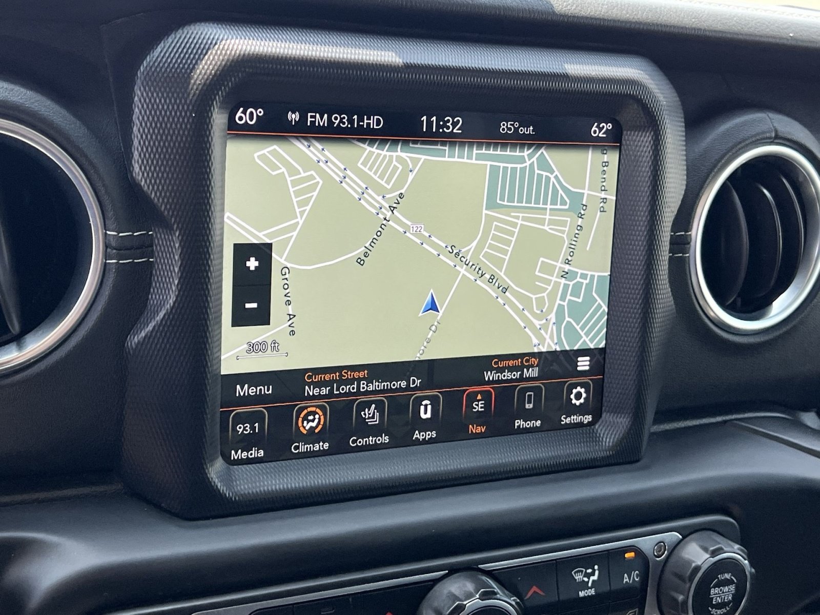 Used 2020 Jeep Wrangler Unlimited Sahara AWD/4WD image 20
