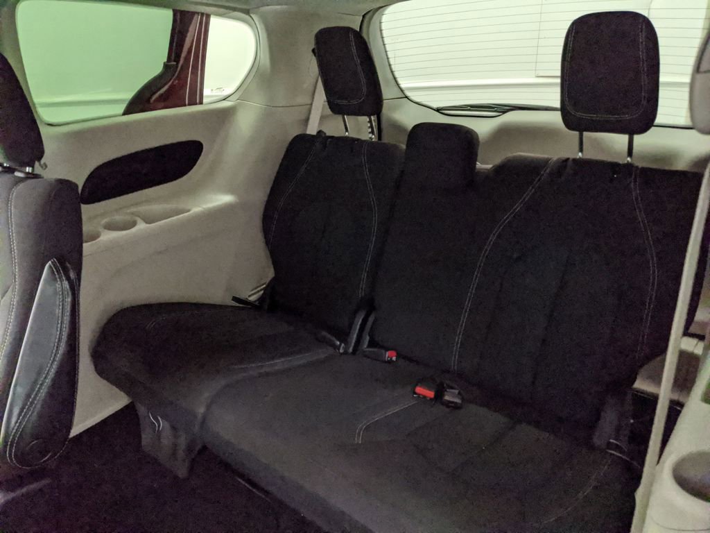 Used 2023 Chrysler Voyager LX FWD image 19