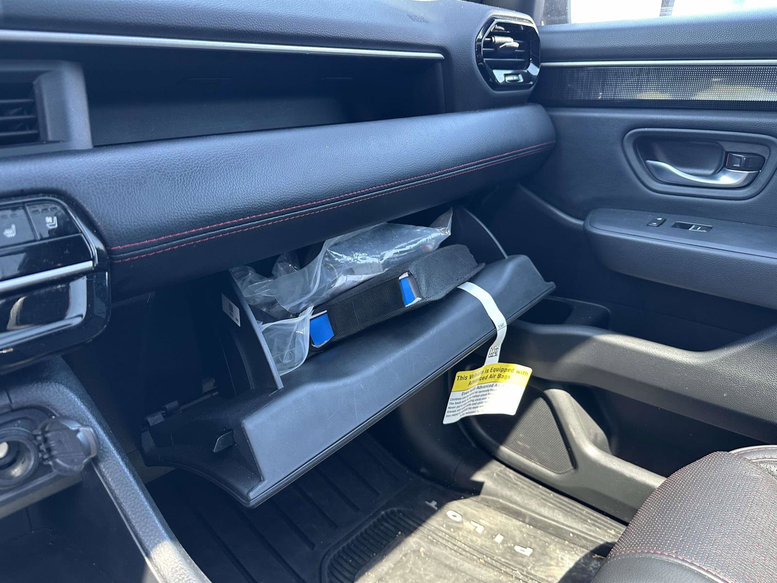 Used 2025 Honda Pilot Black Edition image 19