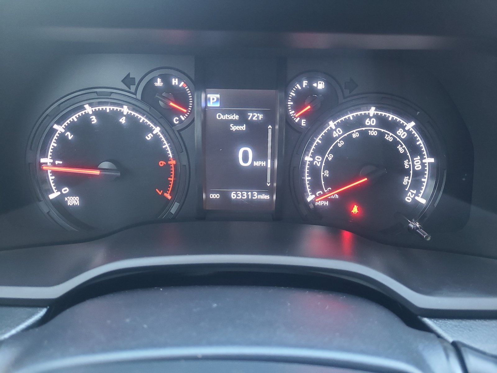 Used 2020 Toyota 4Runner SR5 AWD/4WD image 11