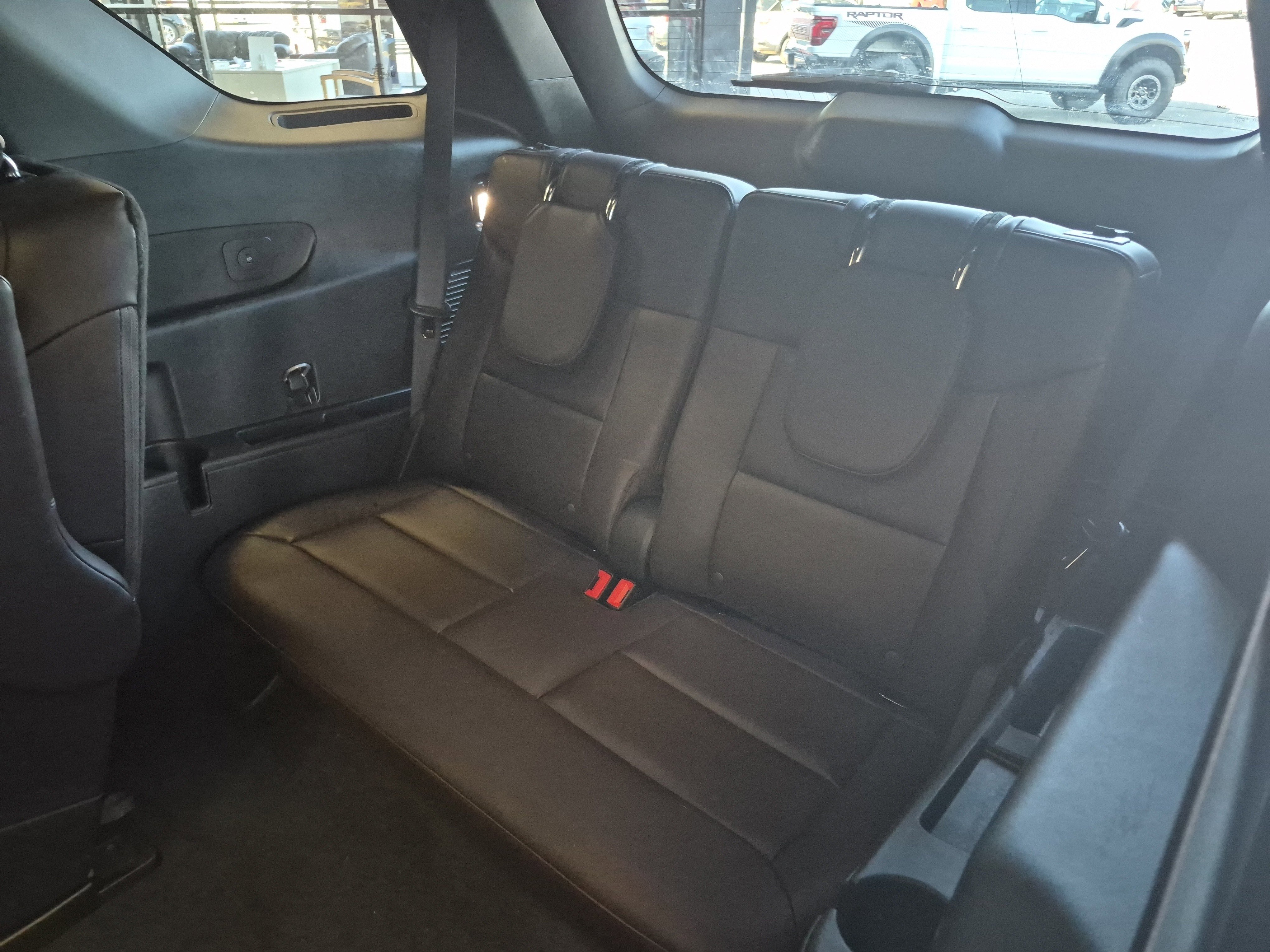 Certified 2025 Ford Explorer Platinum image 16