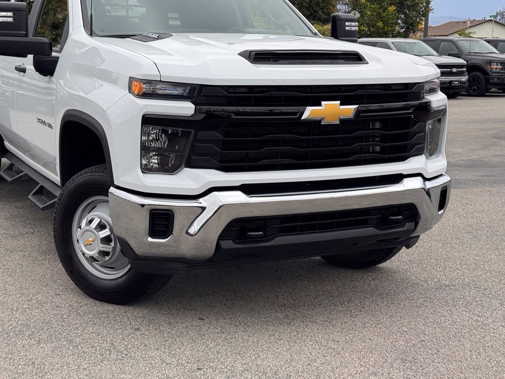 Used 2024 Chevrolet Silverado 3500 W/T w/ WT Convenience Package AWD/4WD image 3