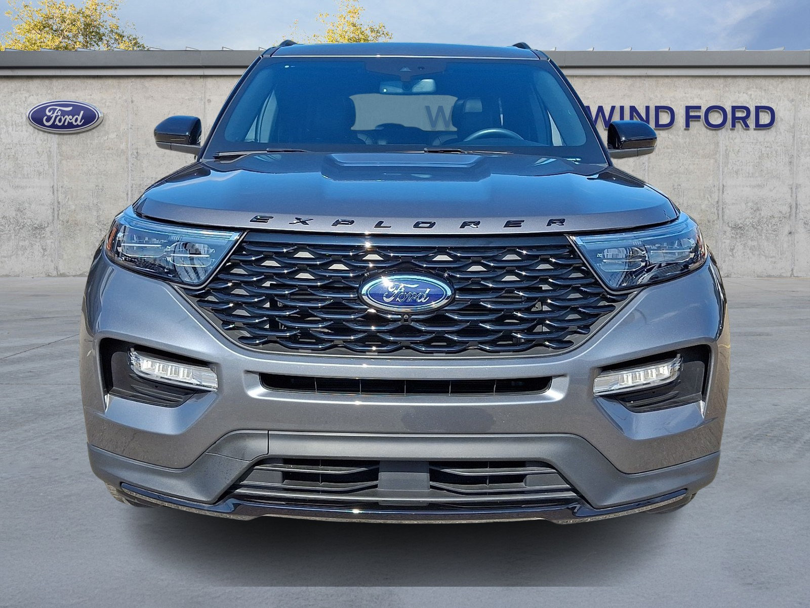 Certified 2024 Ford Explorer ST-Line w/ Class IV Trailer Tow Package AWD/4WD image 2