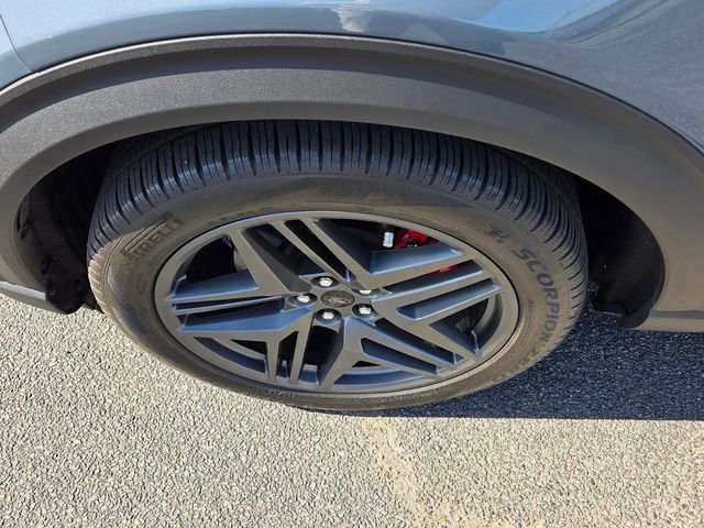 Certified 2025 Ford Explorer ST image 10