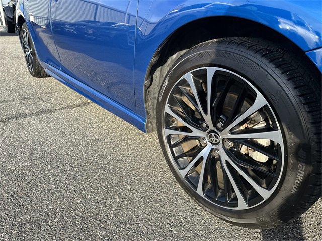 Used 2020 Toyota Camry SE image 12