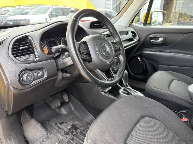 Used 2018 Jeep Renegade Altitude w/ Popular Equipment Group FWD image 26