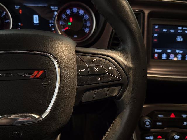 Used 2018 Dodge Challenger SXT RWD image 18