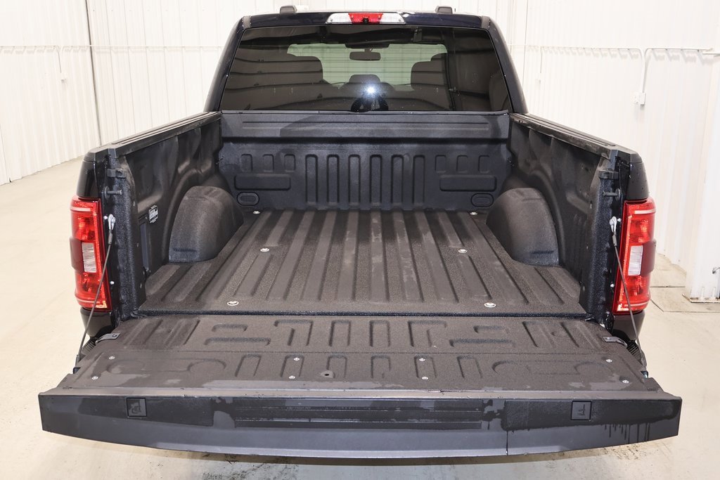 Certified 2021 Ford F150 XLT w/ Equipment Group 302A High image 31