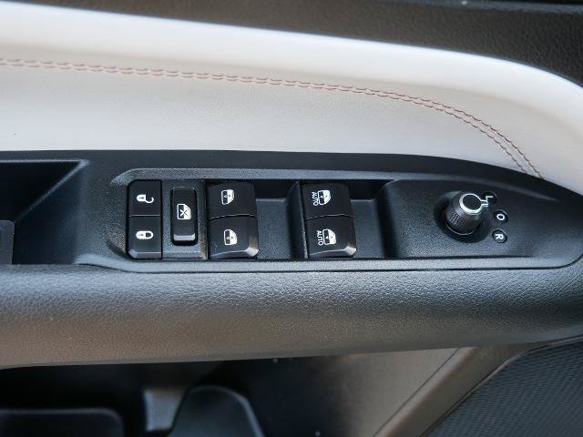 Used 2025 Jeep Compass Limited AWD/4WD image 18