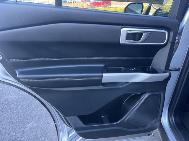 Certified 2022 Ford Explorer XLT w/ Equipment Group 202A image 21