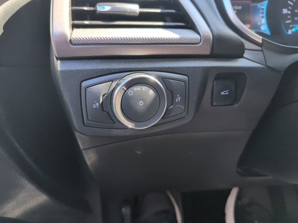 Certified 2020 Ford Fusion SE image 24