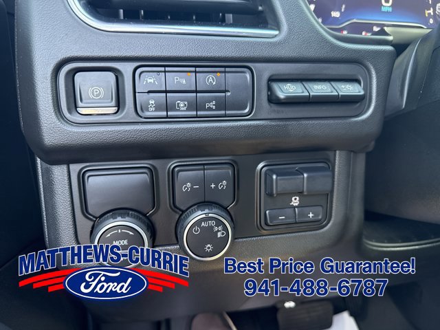 Used 2024 Chevrolet Tahoe High Country w/ Advanced Technology Package RWD image 29