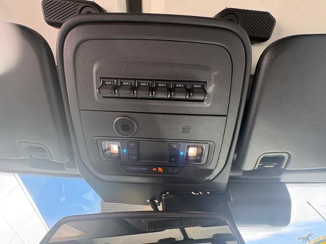 Certified 2025 Ford Bronco Badlands AWD/4WD image 28