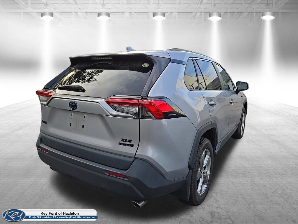 Used 2021 Toyota RAV4 XLE Premium AWD/4WD image 13