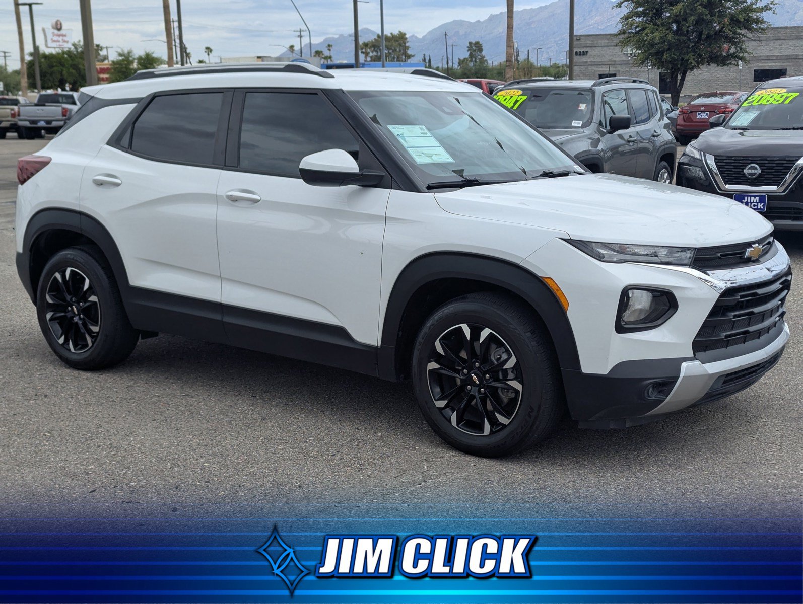 Used 2021 Chevrolet TrailBlazer LT w/ Convenience Package FWD image 1