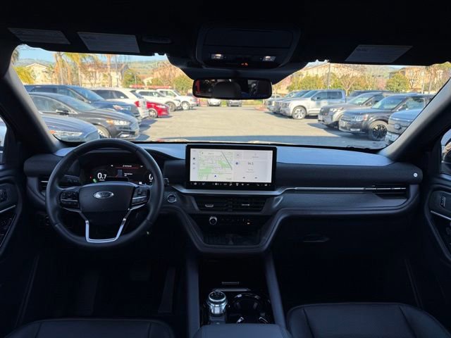 Certified 2025 Ford Explorer Platinum w/ LUX Leather Package image 23