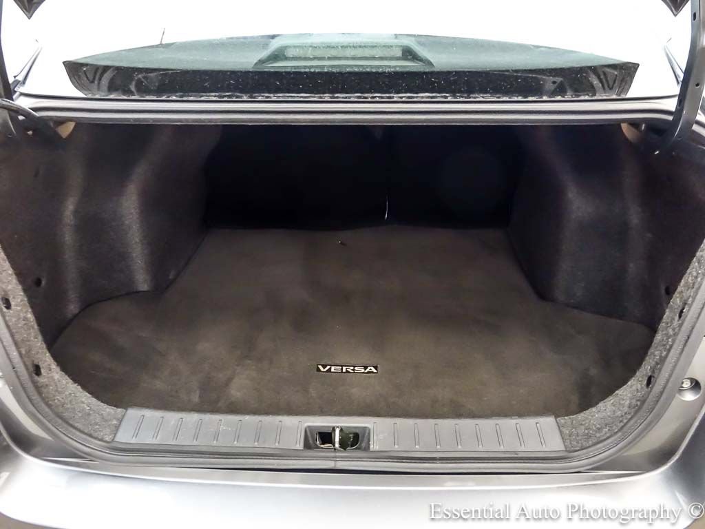 Used 2020 Nissan Versa SV FWD image 23