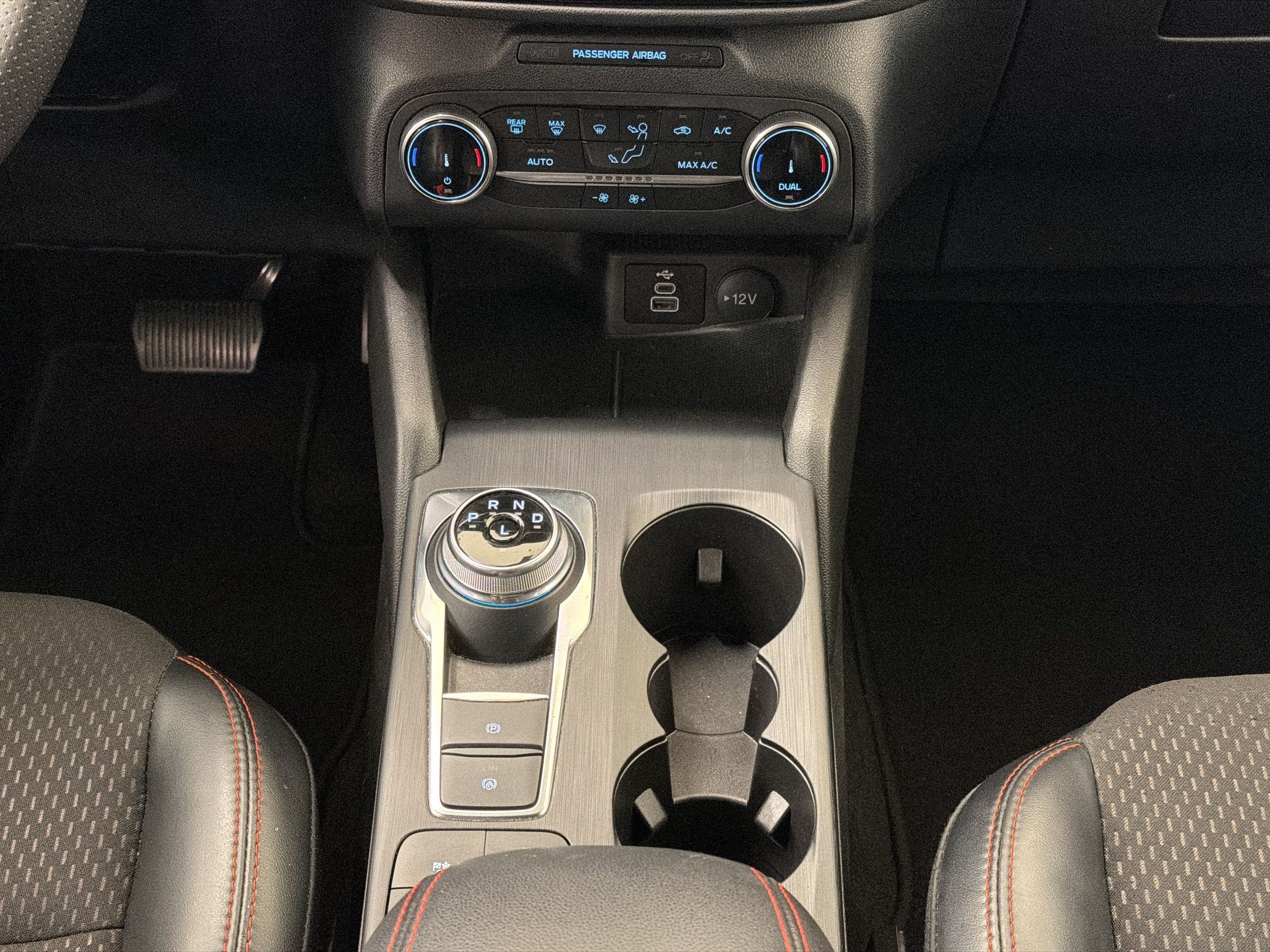 Certified 2025 Ford Escape ST-Line FWD image 18
