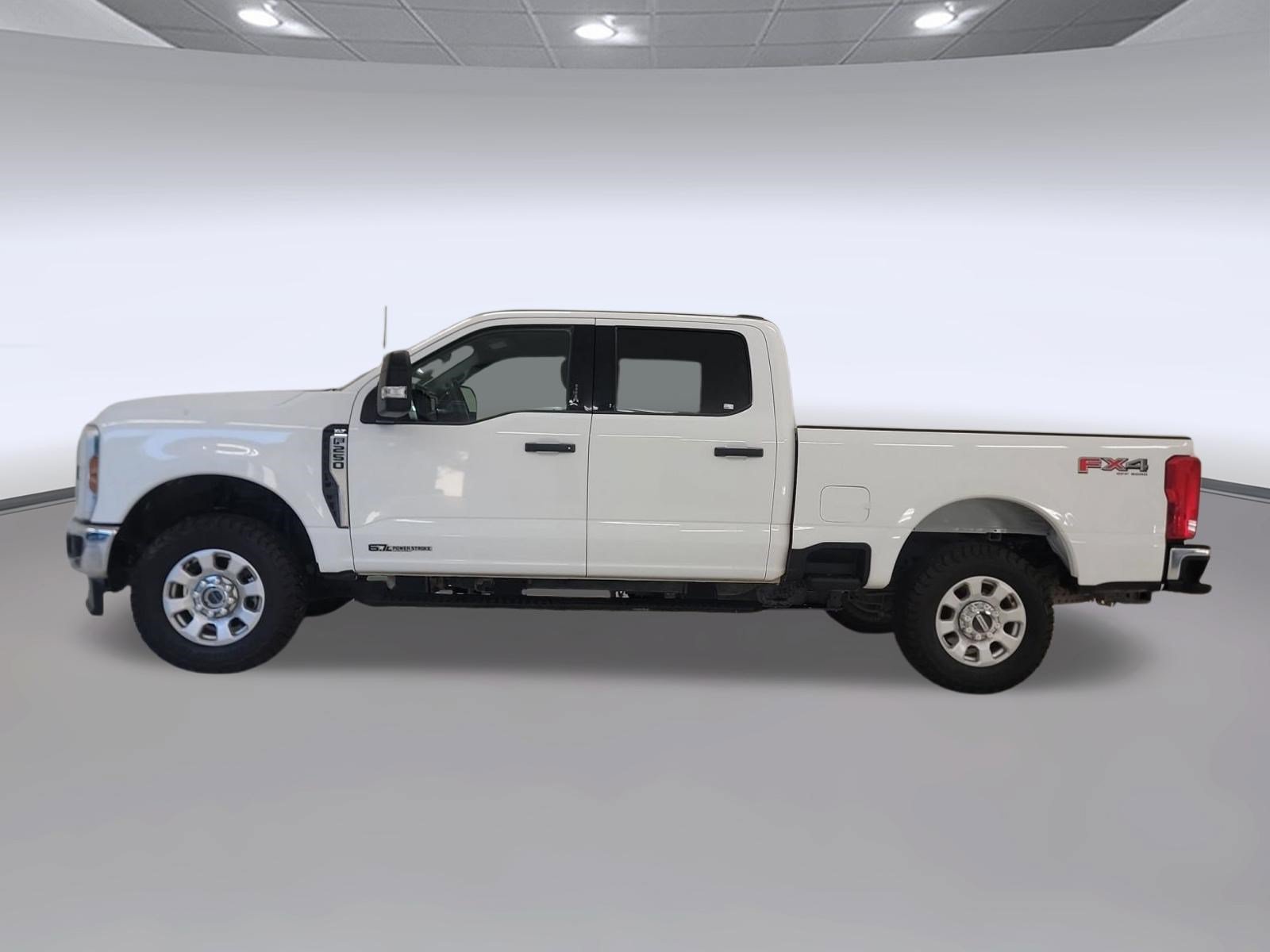 Certified 2024 Ford F250 XLT w/ FX4 Off-Road Package AWD/4WD image 2