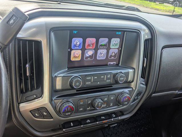 Used 2018 Chevrolet Silverado 1500 LTZ Z71 w/ Midnight Edition AWD/4WD image 20