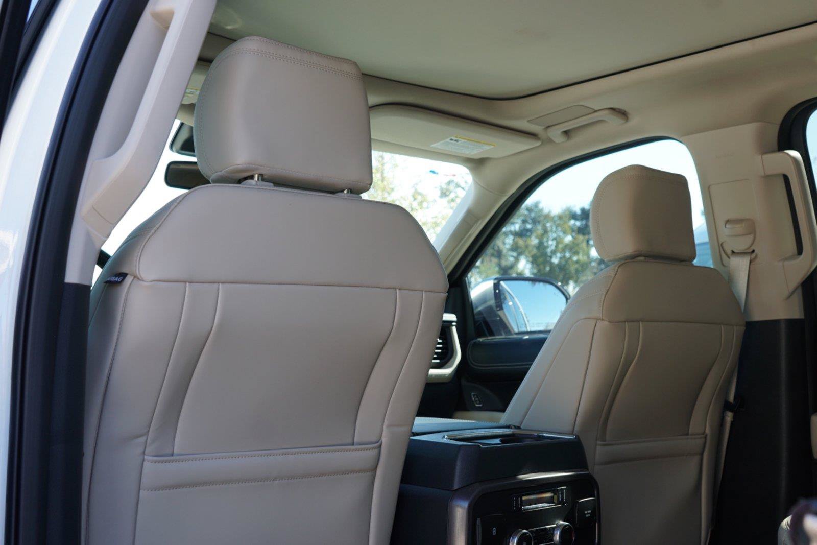 Certified 2024 Ford Expedition Platinum RWD image 21