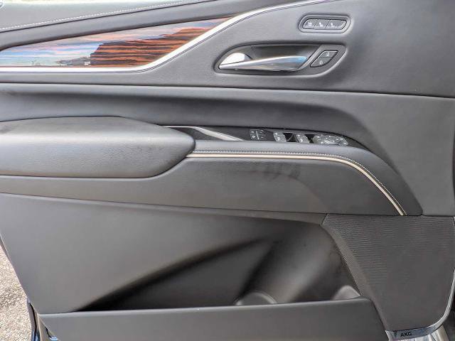 Used 2022 Cadillac Escalade Premium Luxury image 19
