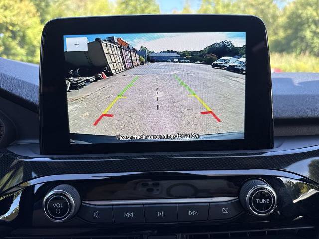 Certified 2025 Ford Escape ST-Line Select AWD/4WD image 17