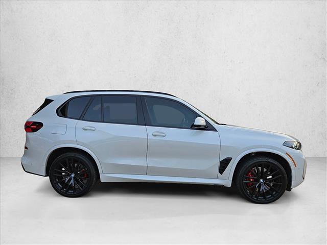 Used 2026 BMW X5 xDrive40i w/ M Sport Package AWD/4WD image 4