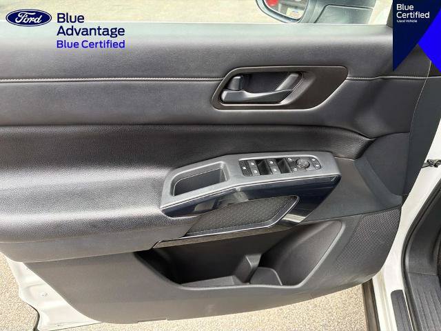 Used 2024 Nissan Pathfinder SV FWD image 15