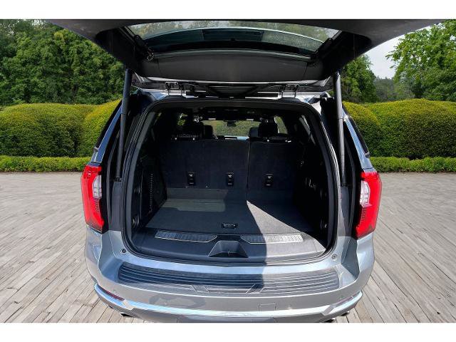Used 2025 GMC Yukon Denali AWD/4WD image 24