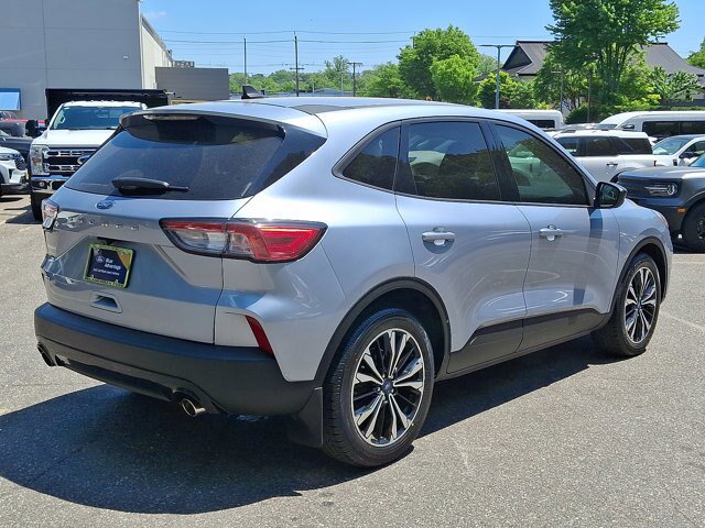 Certified 2022 Ford Escape SE w/ SE Sport Appearance Package FWD image 17