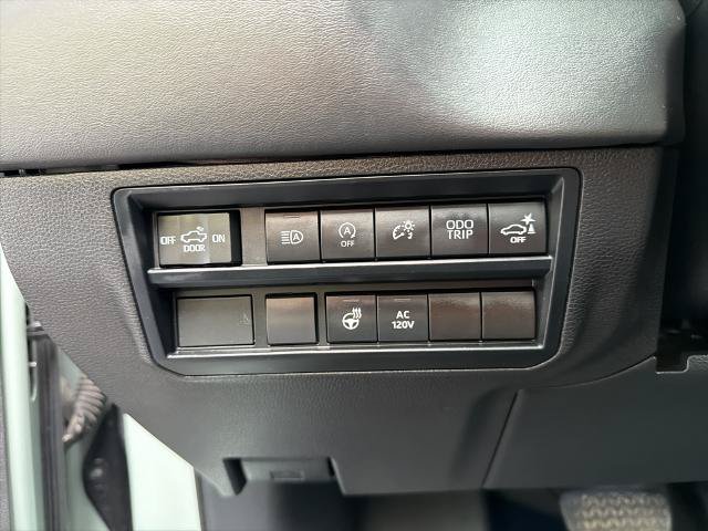 Used 2024 Toyota Tundra Platinum AWD/4WD image 25