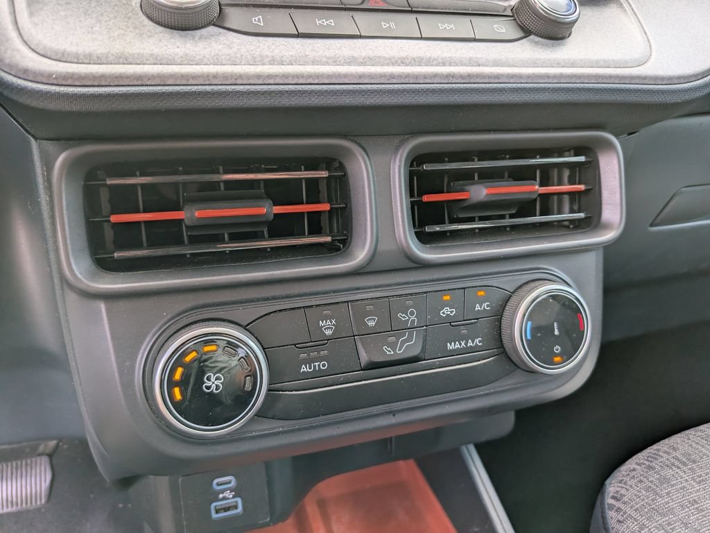 Certified 2024 Ford Maverick XLT FWD image 30