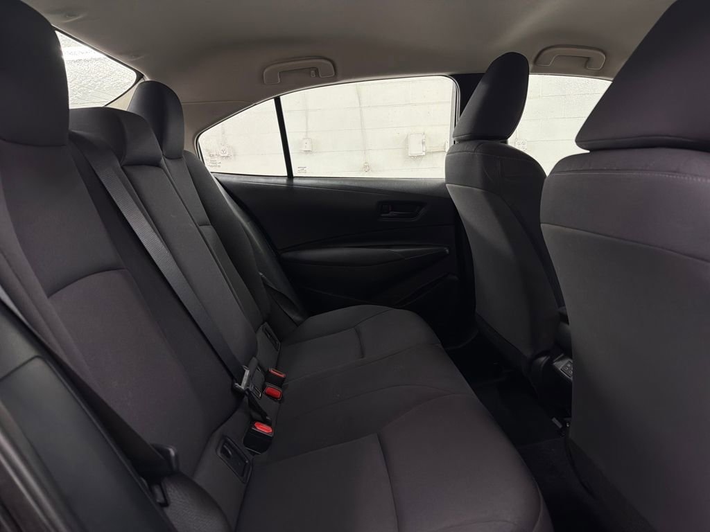 Used 2024 Toyota Corolla LE image 28